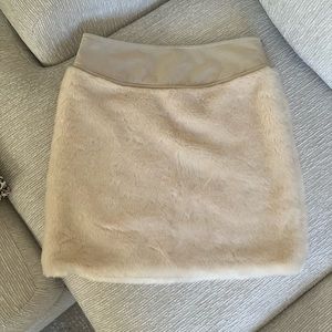 NWT J. McLaughlin Bree Faux Fur Skirt Shearing size 0